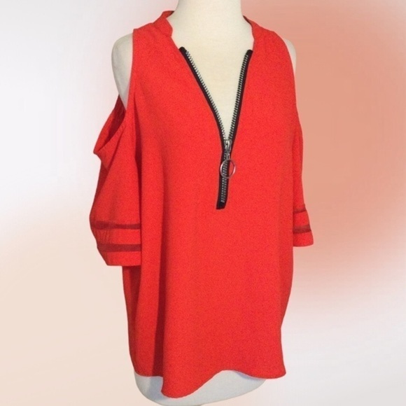 Starvnc Red Cold Shoulder V Neck Zipper Detail Top Medium - Picture 3 of 14